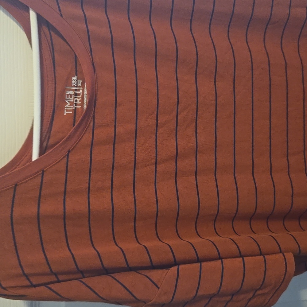 Plus Tee - Picture 2 of 6